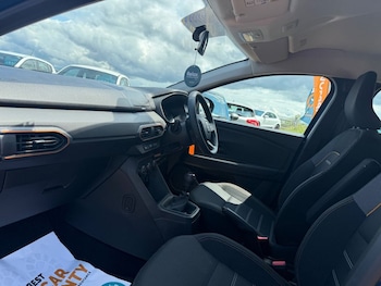 Used Dacia Sandero Stepway 2021 for sale - 76451933: Photo