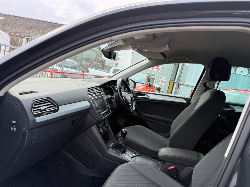 Used Volkswagen Tiguan 2017 for sale - 77739656: Photo 4