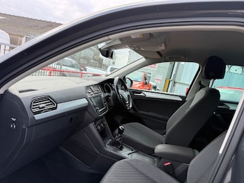 Used Volkswagen Tiguan 2017 for sale - 77739656: Photo