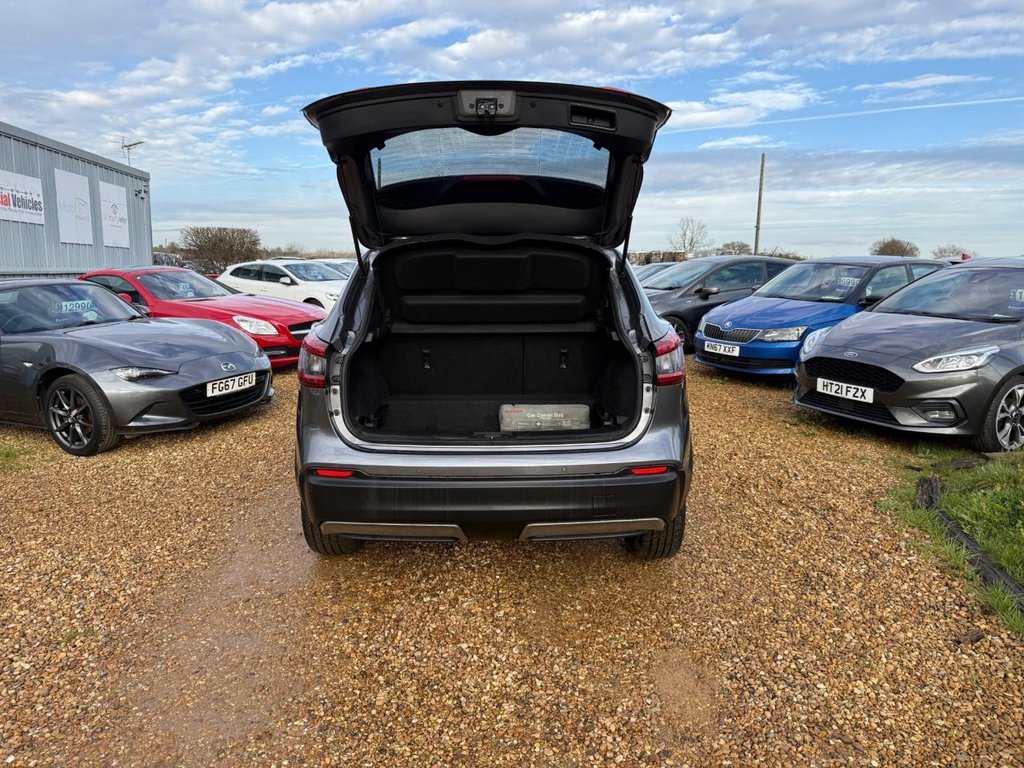 Used Nissan Qashqai 2018 for sale - 76536011: Photo 11