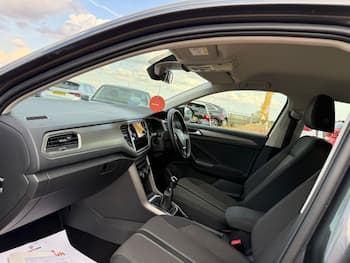 Used Volkswagen T-Roc 2020 for sale - 79422689: Photo
