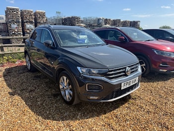 Used Volkswagen T-Roc 2018 for sale - 78672753: Photo