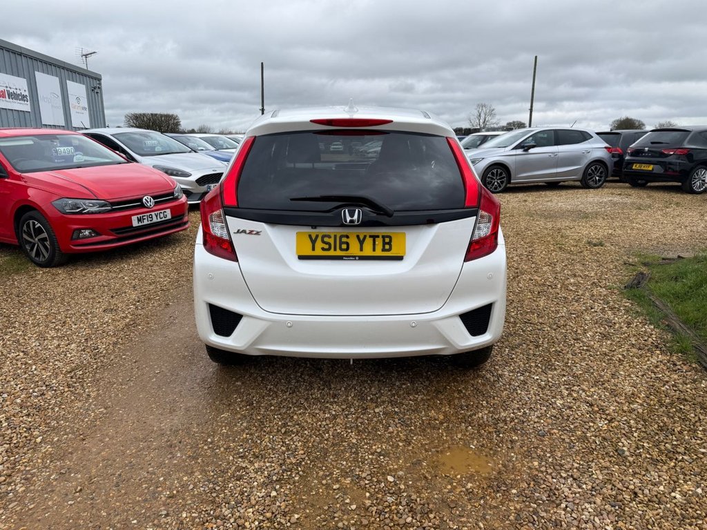 Used Honda Jazz 2016 for sale - 77408069: Photo 8