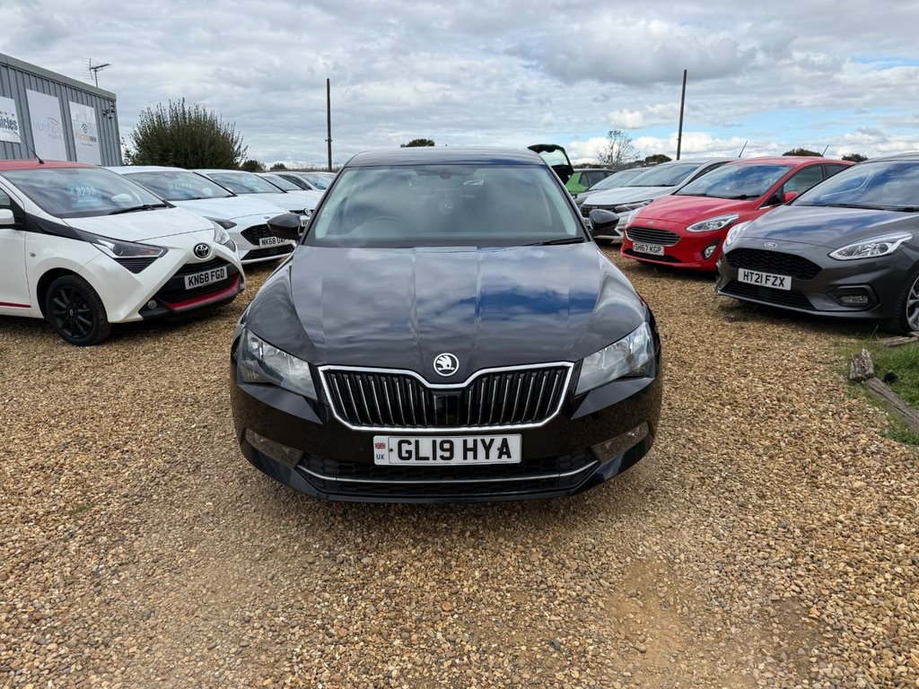 Used Skoda Superb 2019 for sale - 76451941: Photo 2