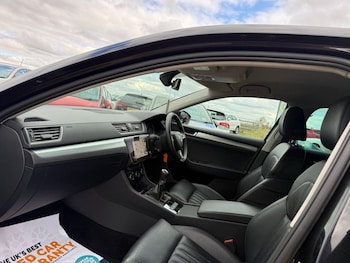 Used Skoda Superb 2019 for sale - 76451941: Photo