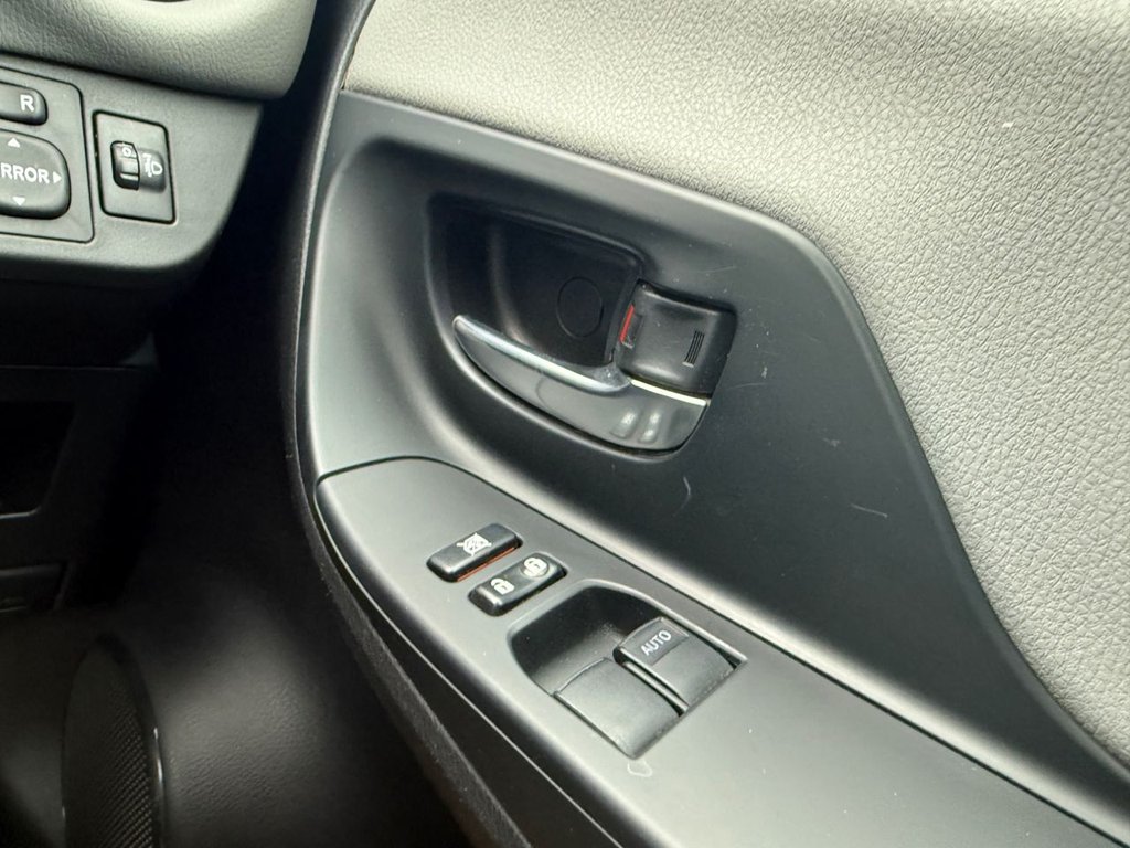 Used Toyota Yaris 2017 for sale - 76451965: Photo 16