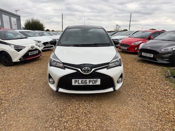 Used Toyota Yaris 2017 for sale - 76451965: Photo