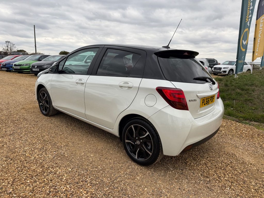 Used Toyota Yaris 2017 for sale - 76451965: Photo 9