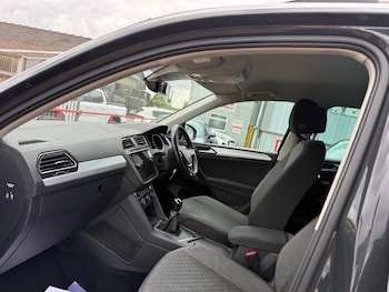Used Volkswagen Tiguan 2018 for sale - 78487712: Photo