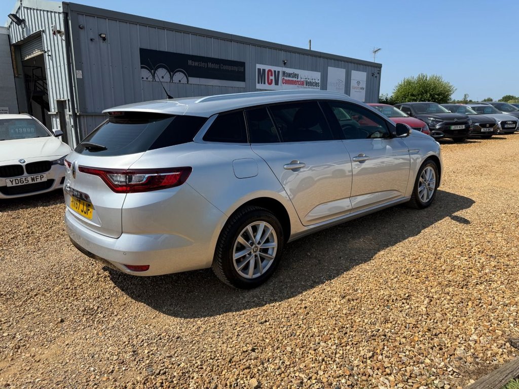 Used Renault Megane 2017 for sale - 77072554: Photo 3