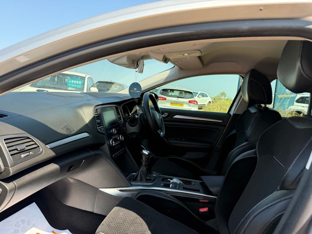 Used Renault Megane 2017 for sale - 77072554: Photo 4