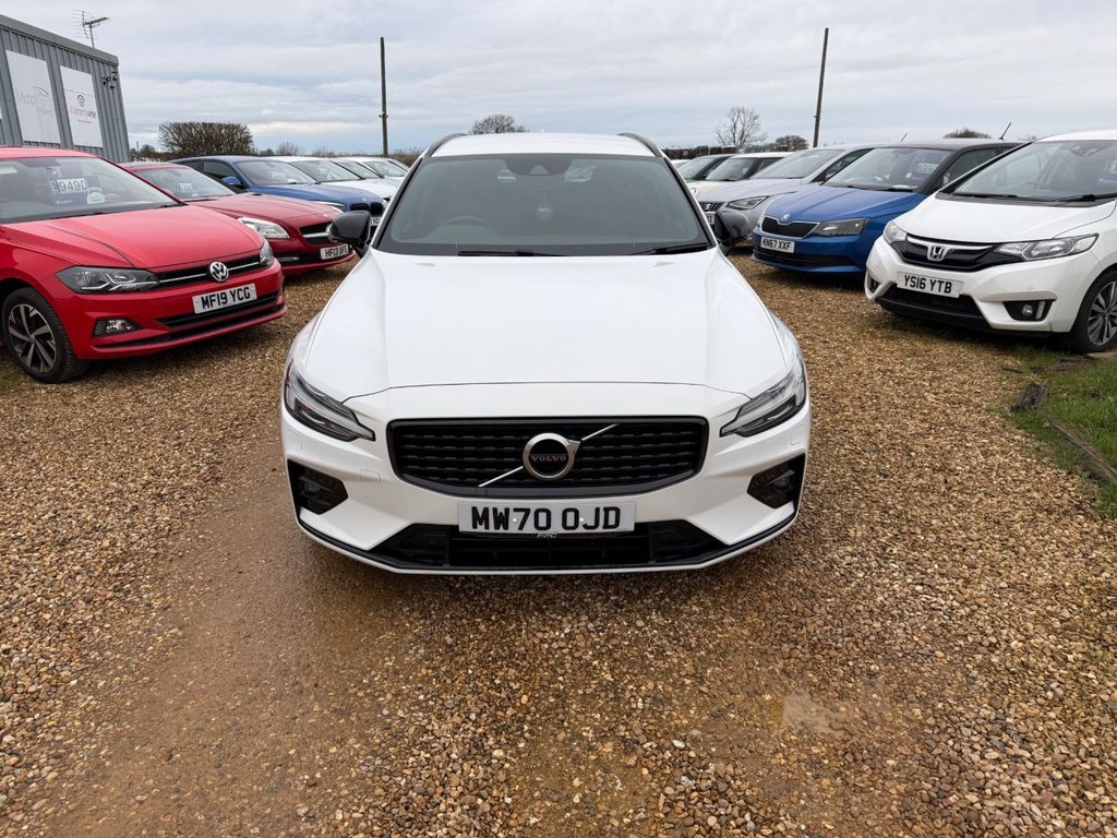 Used Volvo V60 2020 for sale - 77636804: Photo 2