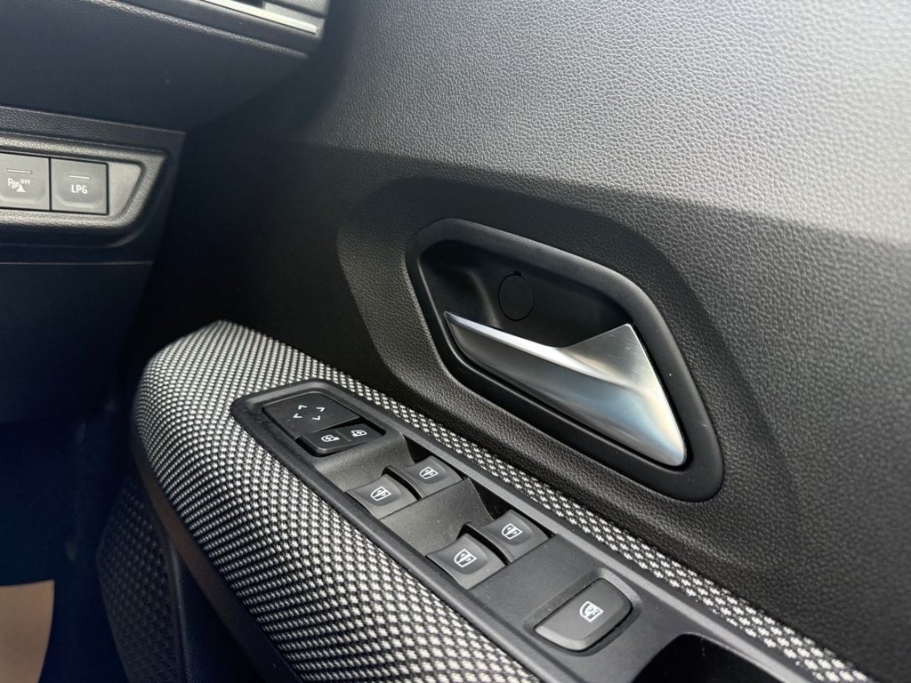 Used Dacia Sandero 2022 for sale - 77621069: Photo 16