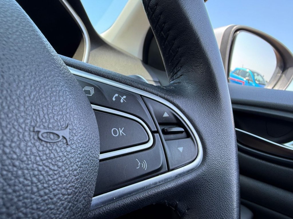 Used Renault Megane 2017 for sale - 76451917: Photo 17