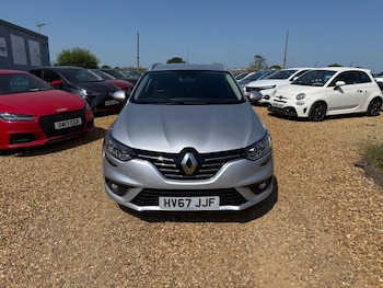 Used Renault Megane 2017 for sale - 76451917: Photo