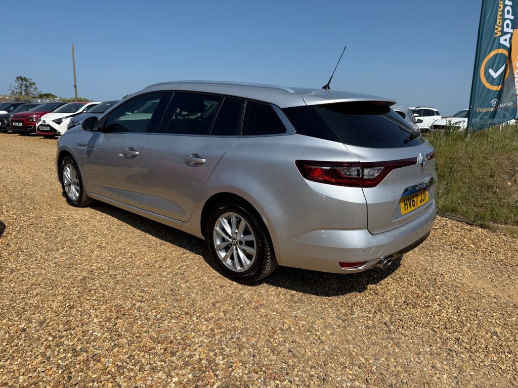 Used Renault Megane 2017 for sale - 76451917: Photo 9
