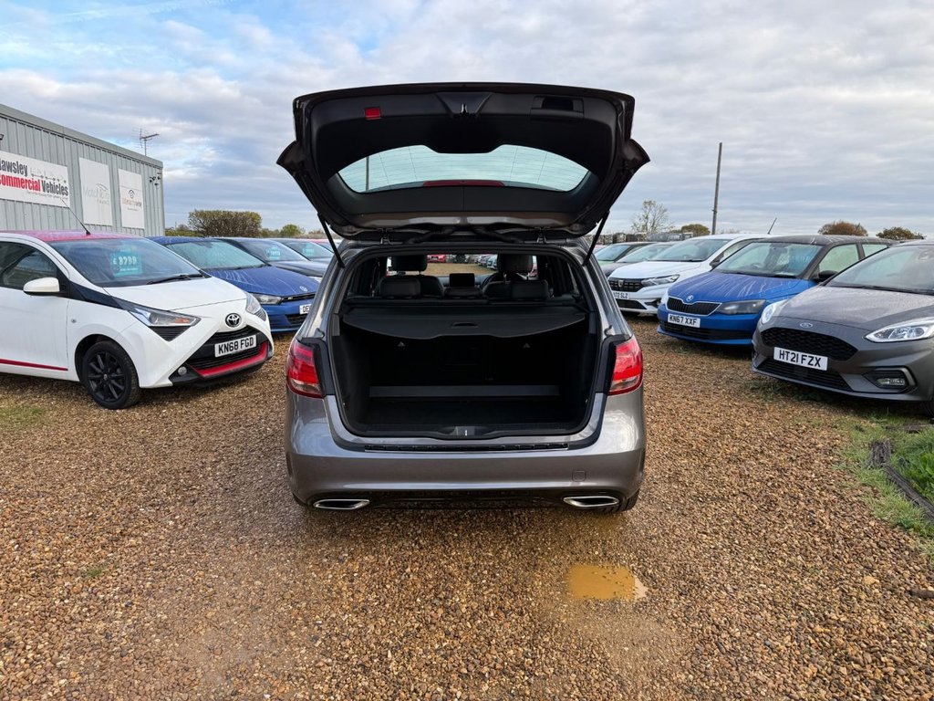 Used Mercedes-Benz B Class 2017 for sale - 76451907: Photo 11