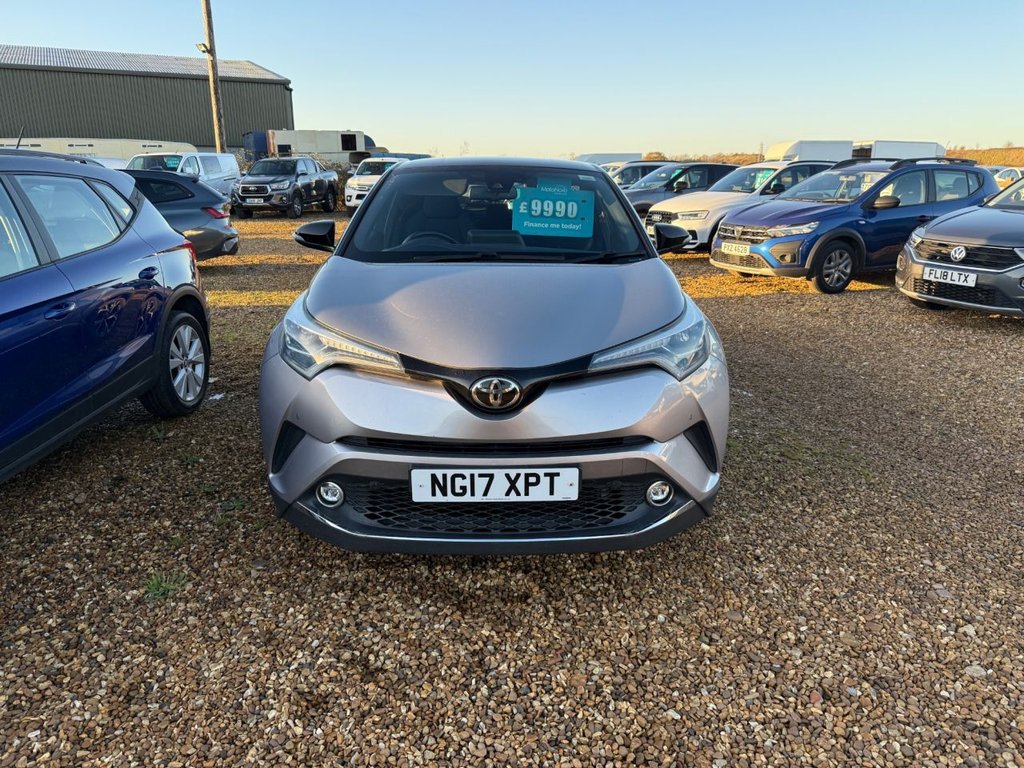 Used Toyota C-HR 2017 for sale - 76751360: Photo 2