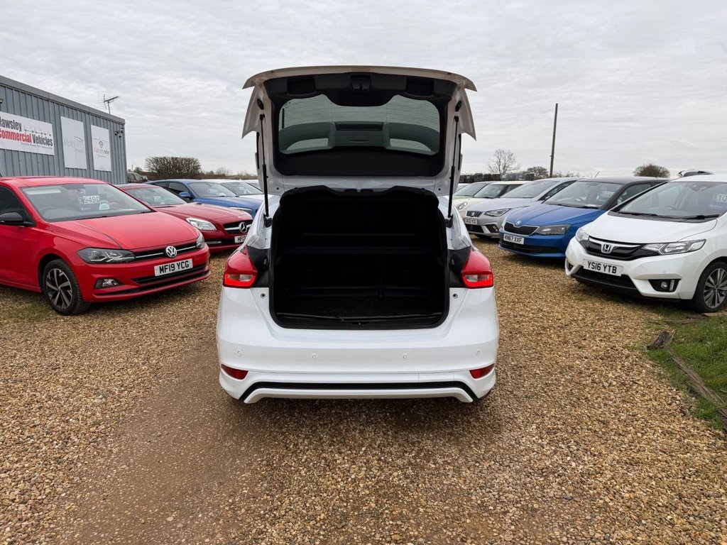 Used Ford Focus 2017 for sale - 77313328: Photo 11