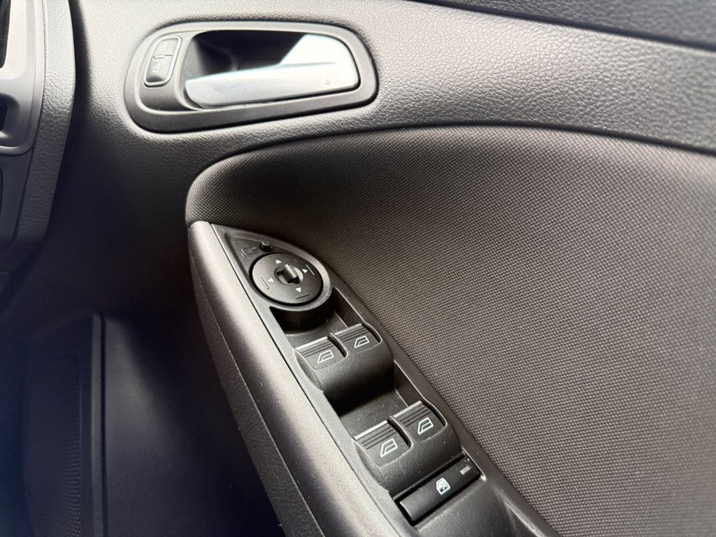 Used Ford Focus 2017 for sale - 77313328: Photo 18