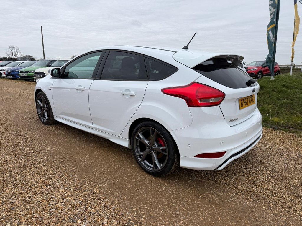 Used Ford Focus 2017 for sale - 77313328: Photo 9