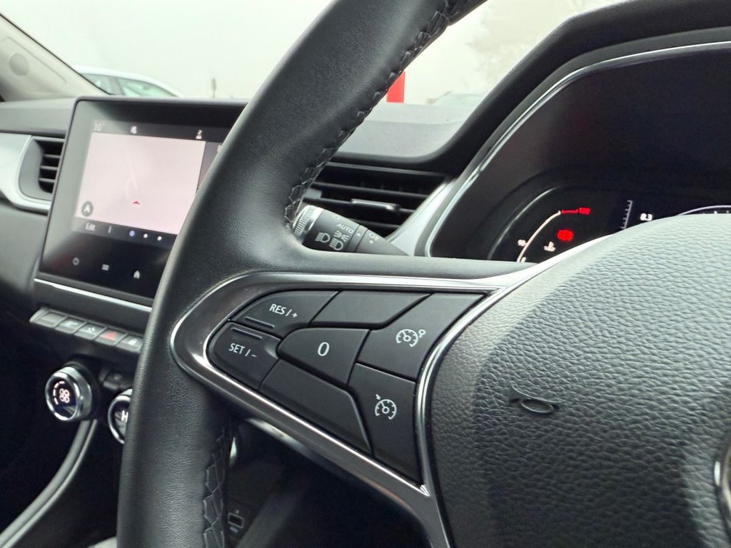 Used Renault Captur 2021 for sale - 76632347: Photo 17