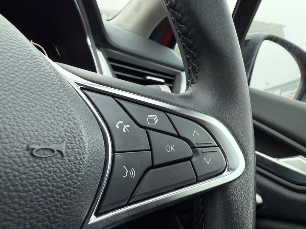 Used Renault Captur 2021 for sale - 76632347: Photo 18