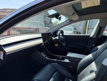Used Tesla Model 3 2019 for sale - 79493930: Photo
