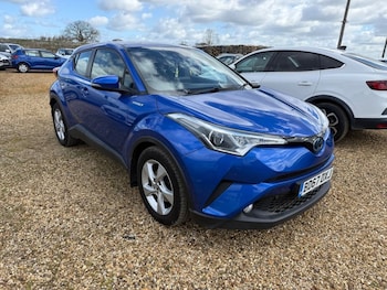 Used Toyota C-HR 2017 for sale - 78056279: Photo