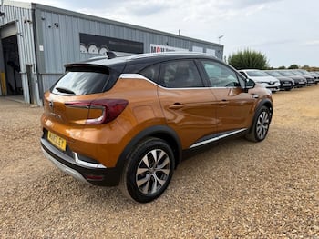 Used Renault Captur 2020 for sale - 79883604: Photo