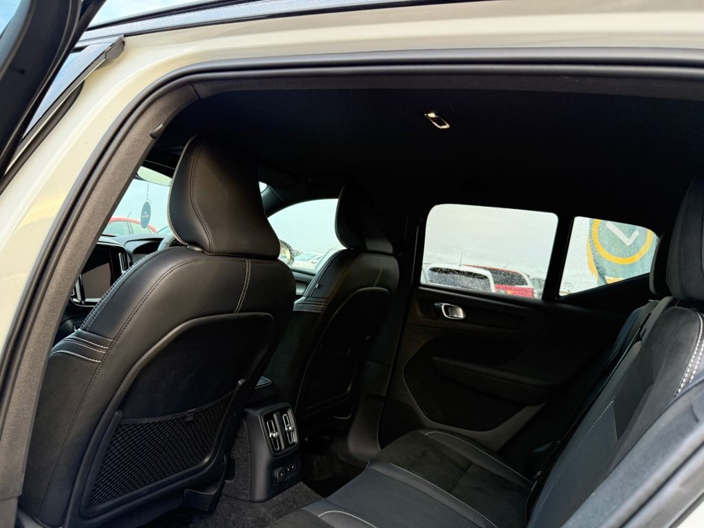 Used Volvo XC40 2021 for sale - 76962391: Photo 10