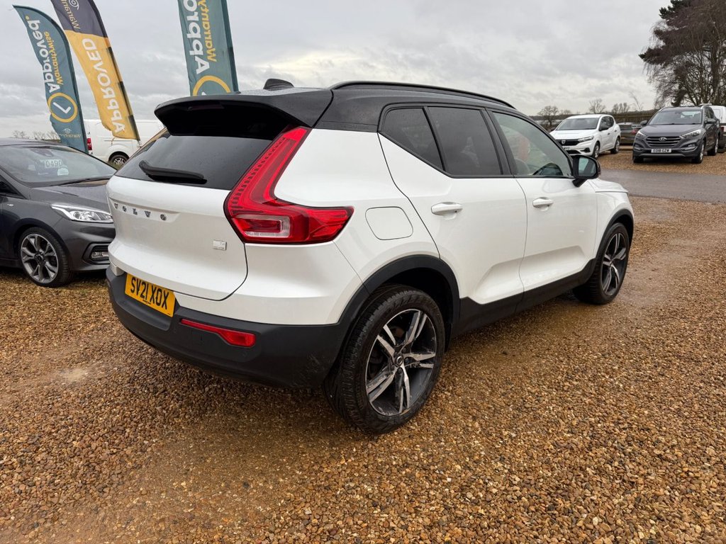 Used Volvo XC40 2021 for sale - 76962391: Photo 3