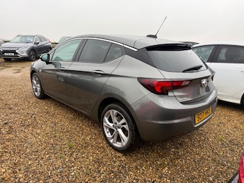 Used Vauxhall Astra 2017 for sale - 77383745: Photo