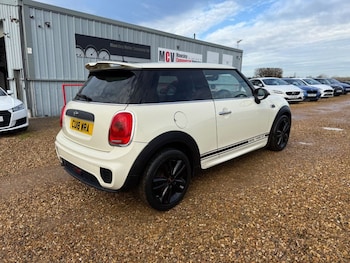 Used MINI Hatch 2018 for sale - 79550714: Photo