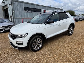 Used Volkswagen T-Roc 2018 for sale - 79738772: Photo