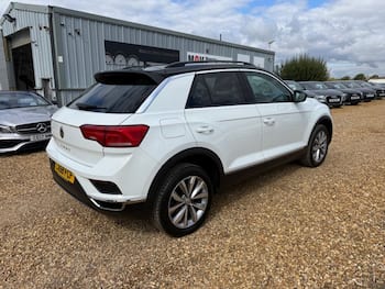 Used Volkswagen T-Roc 2018 for sale - 79738772: Photo