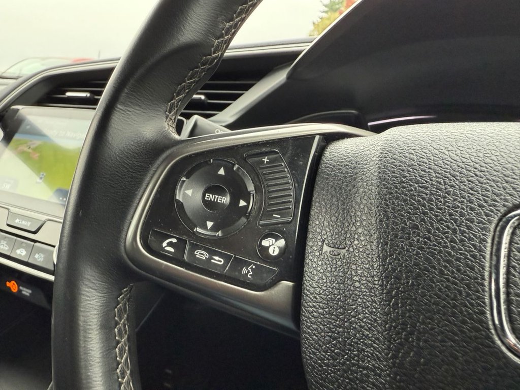 Used Honda Civic 2018 for sale - 76840828: Photo 17