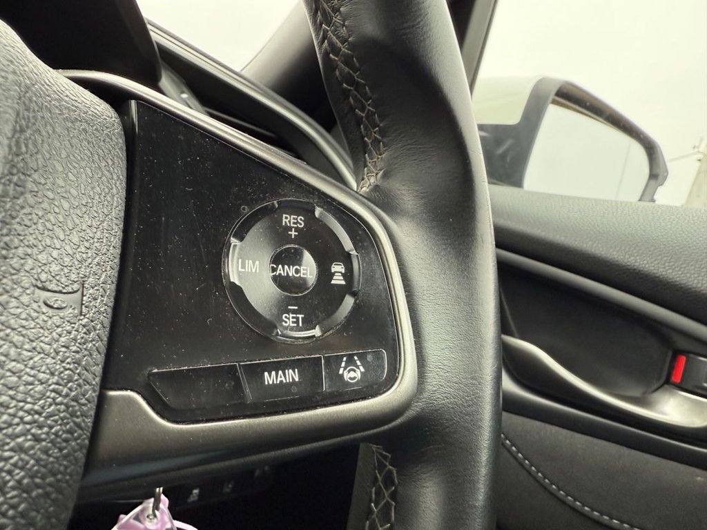 Used Honda Civic 2018 for sale - 76840828: Photo 18