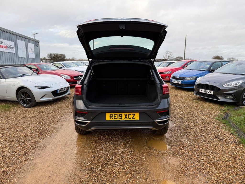 Used Volkswagen T-Roc 2019 for sale - 76901136: Photo 11