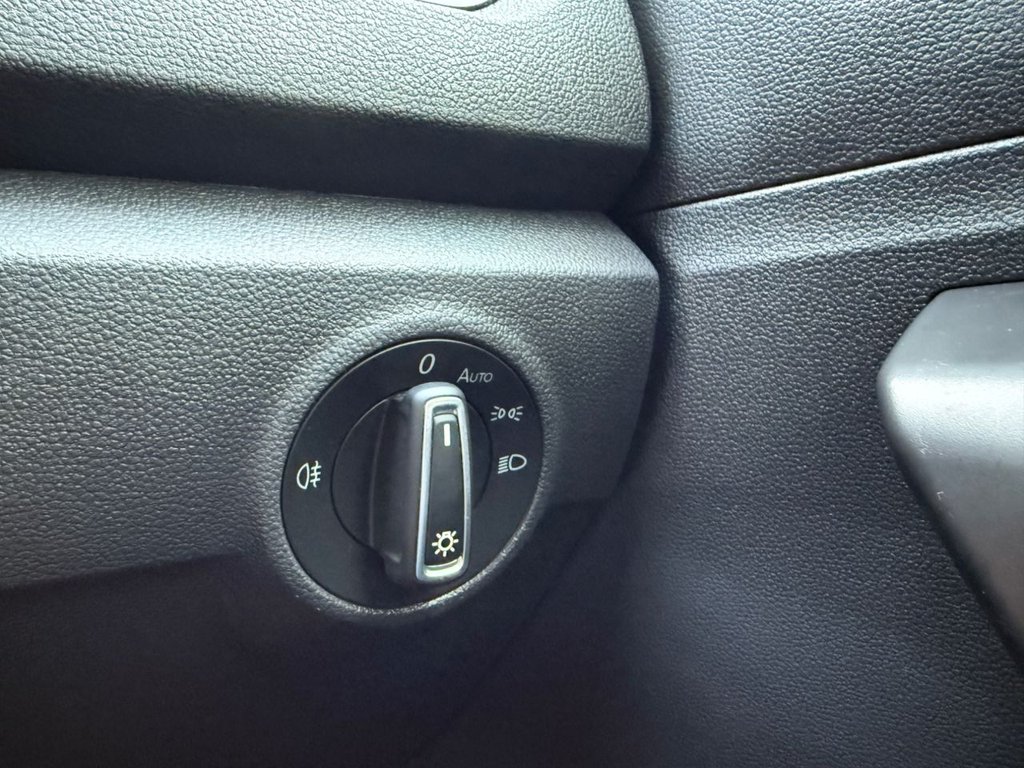 Used Volkswagen T-Roc 2019 for sale - 76901136: Photo 19