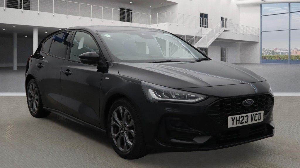 Used Ford Focus 2023 for sale - 76665437: Photo 2