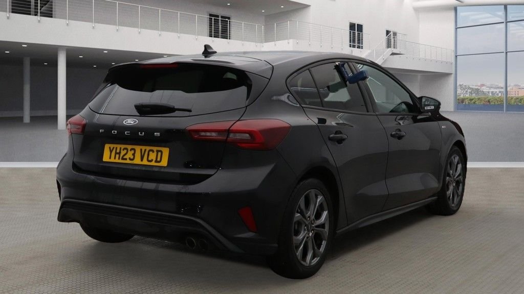 Used Ford Focus 2023 for sale - 76665437: Photo 3