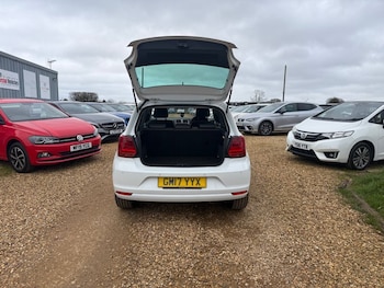 Used Volkswagen Polo 2017 for sale - 77558154: Photo