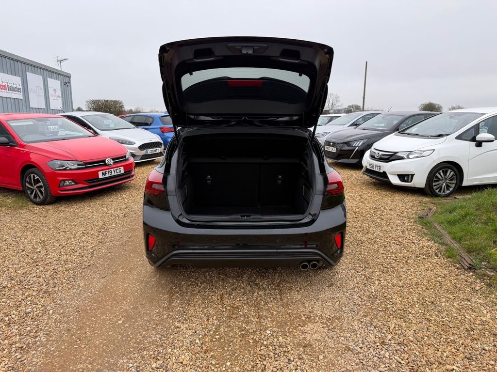 Used Ford Focus 2023 for sale - 77499486: Photo 11