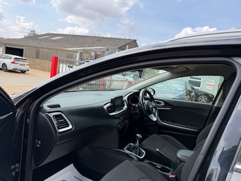 Used Kia Ceed 2019 for sale - 79276110: Photo