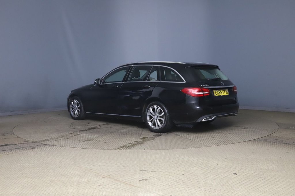 Used Mercedes-Benz C Class 2015 for sale - 76841454: Photo 3