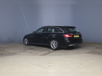 Used Mercedes-Benz C Class 2015 for sale - 76841454: Photo