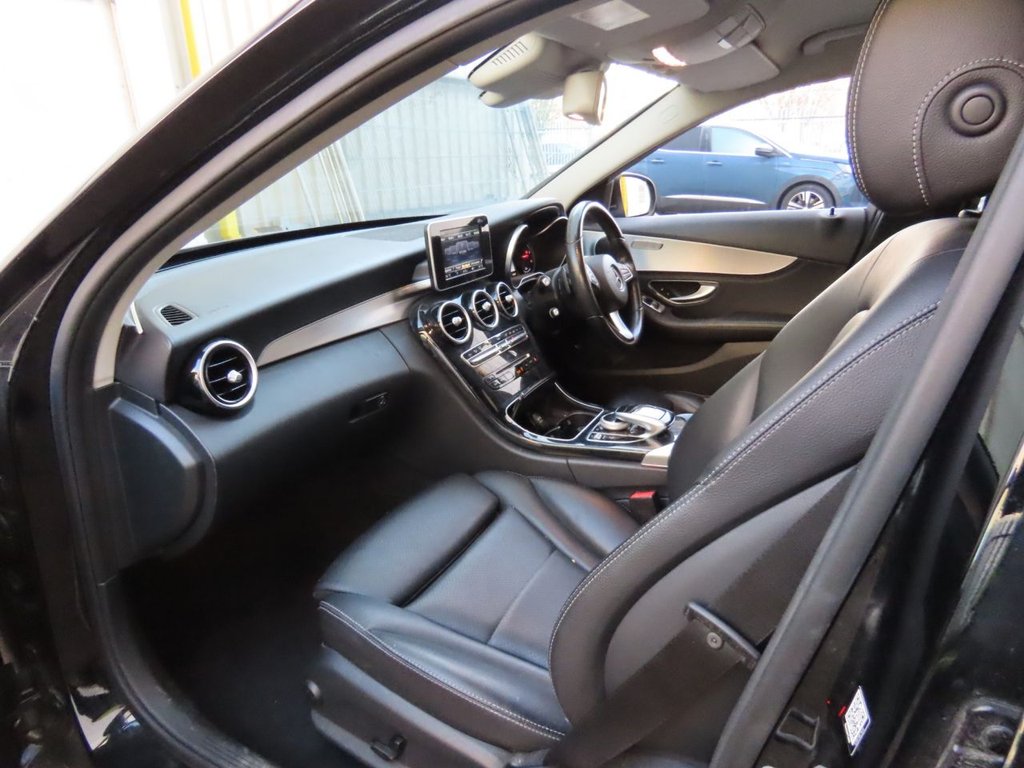 Used Mercedes-Benz C Class 2015 for sale - 76841454: Photo 4