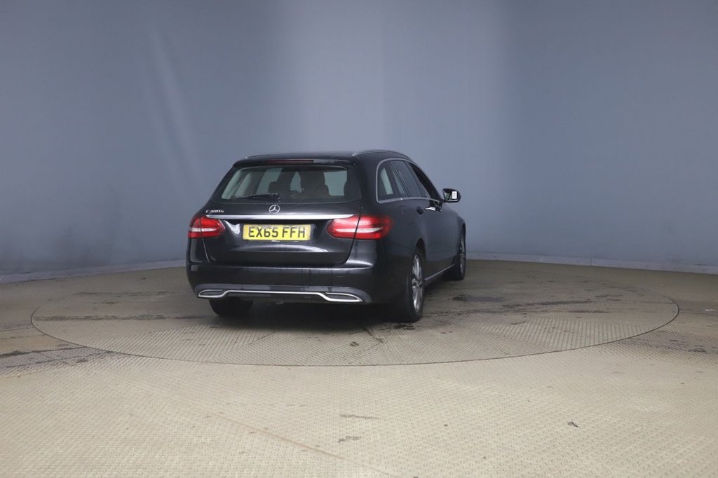 Used Mercedes-Benz C Class 2015 for sale - 76841454: Photo 7