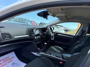 Used Renault Megane 2022 for sale - 78763826: Photo